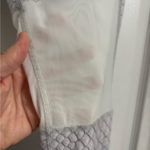 Varley Hillcrest Stirrup Leggings Python Snake Print Mesh Panel Gray White Small - Picture 2 of 7